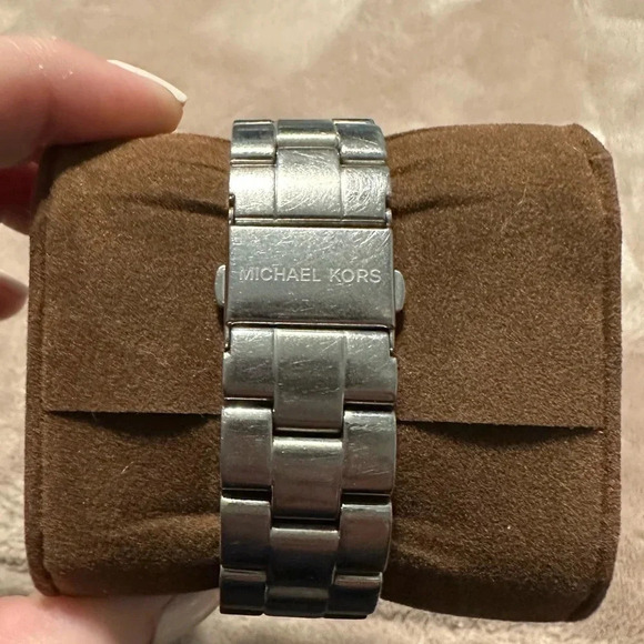 Michael Kors Silver Watch - Picture 3 of 10